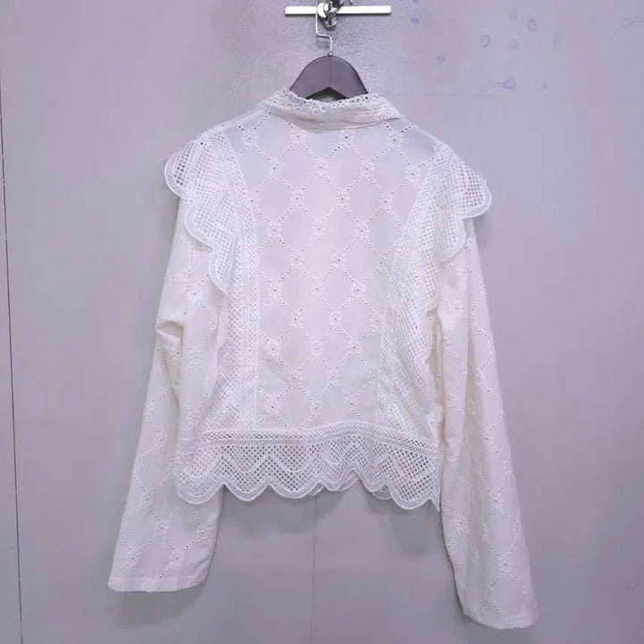 [BUNJANG] Punch Lace Blouse - L / 수입) 거의새거 펀칭 레이스 블라우스 - L