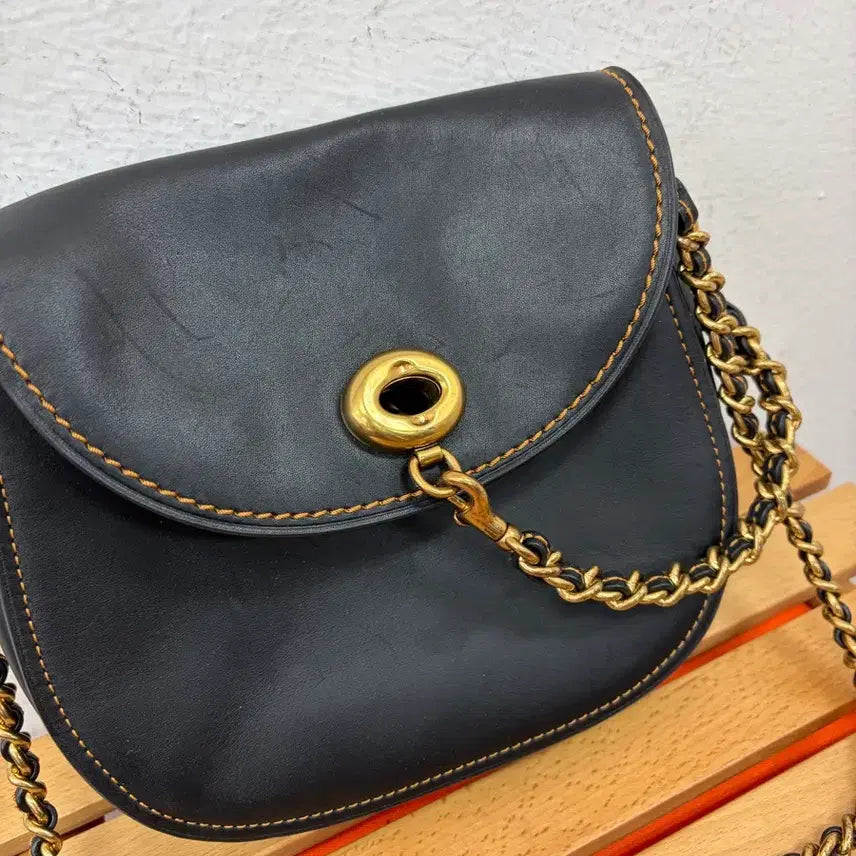 [SOLD OUT] 코치( 턴락 새들 )
