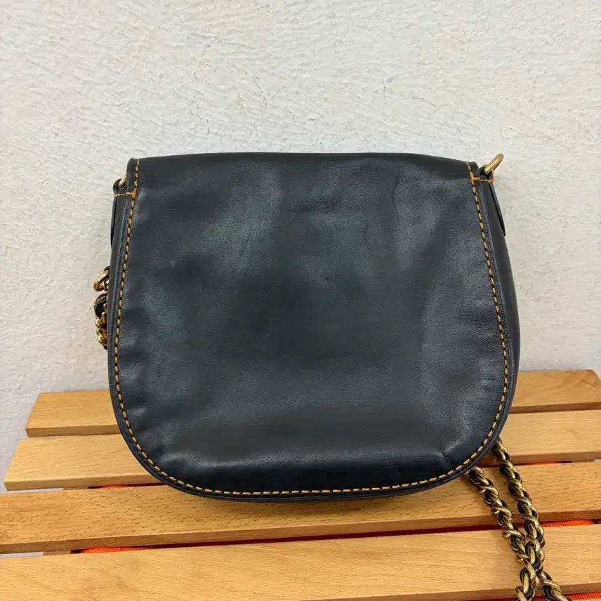 [SOLD OUT] 코치( 턴락 새들 )