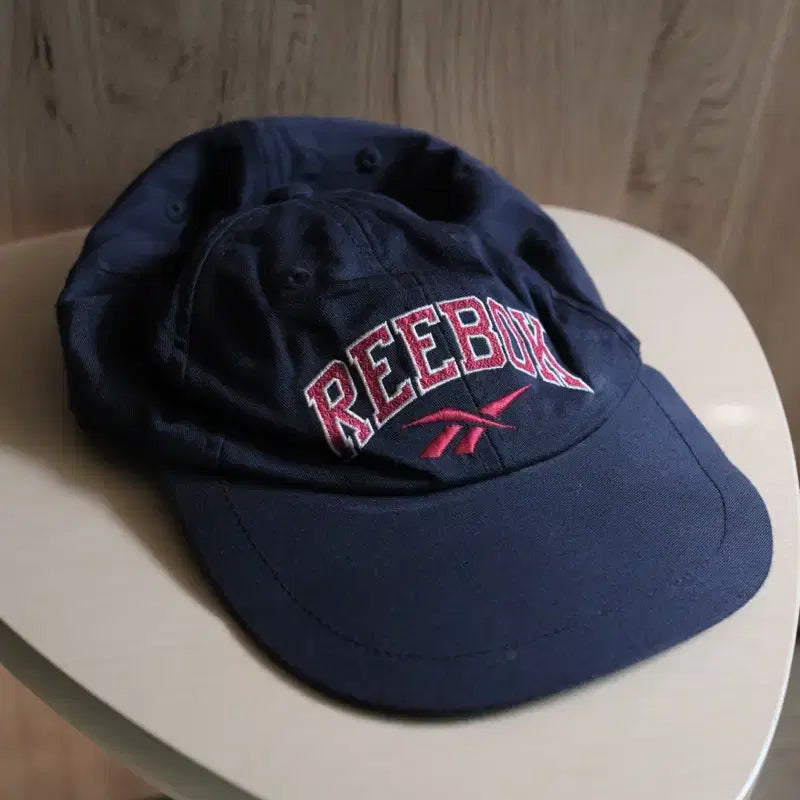 [BUNJANG] Reebok Vintage Navy Cap / 리복 빈티지 캡