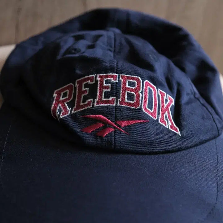 [BUNJANG] Reebok Vintage Navy Cap / 리복 빈티지 캡