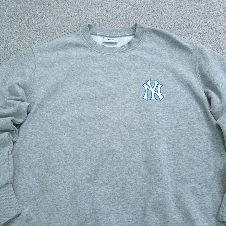 [BUNJANG] MLB Sweatshirt (Size S/90) / S(90) 엠엘비 맨투맨 | C