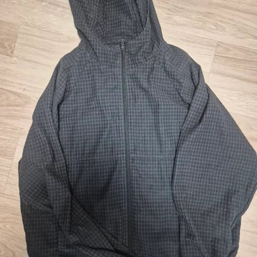[SOLD OUT] 4) 폴리테루 휴먼체크후디파카 차콜