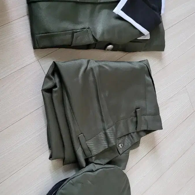 [BUNJANG] 2차대전 독일군 코스프레 의상 판매 (사이즈 키175cm 에 맞습니다.) / 2차대전 독일군 코스프레 의상 판매 (사이즈 키175cm 에 맞습니다.)