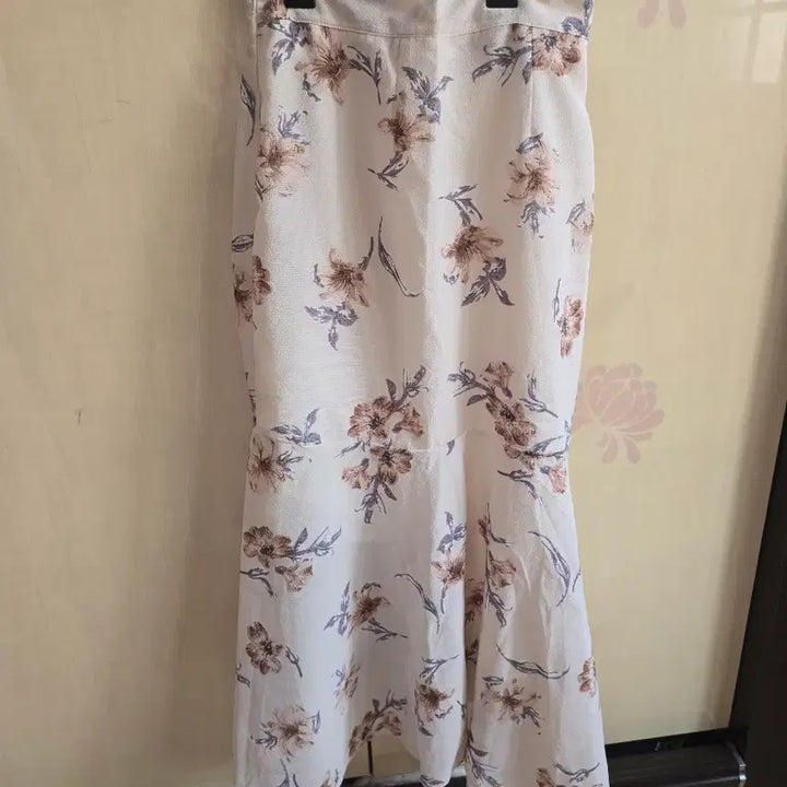 [BUNJANG] Assorted Skirts and Pants / 치마/바지 모음 (체크, 꽃무늬, 데님)
