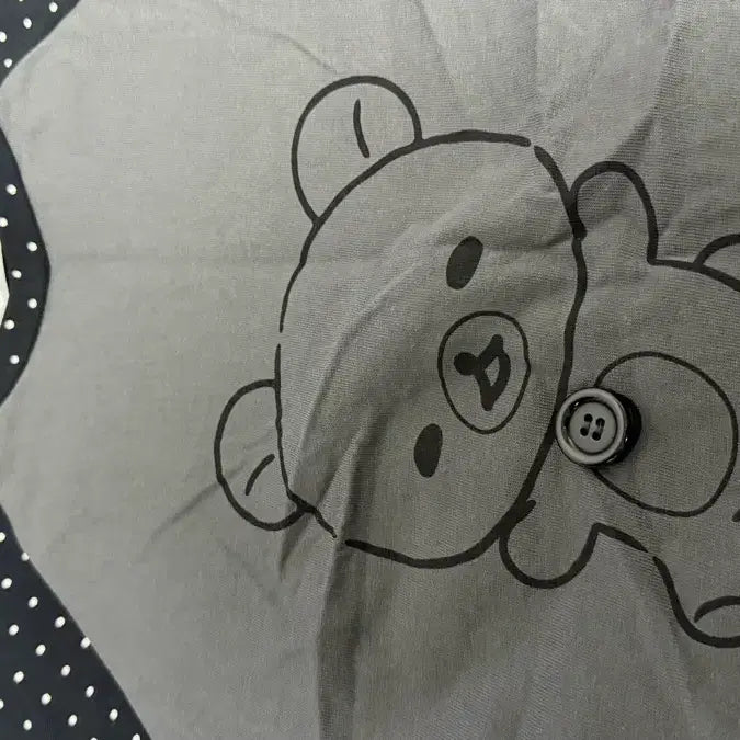[BUNJANG] Hug Your Skin Korilakkuma Dot T-Shirt Black / 허그유어스킨 코리락쿠마 도트 티셔츠 블랙 판매
