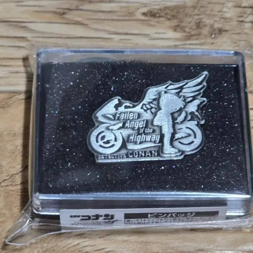 [BUNJANG] Highway Fallen Angel Main Logo Pin Badge (Sealed) / 미개봉)하이웨이의 타천사 메인로고 핀뱃지