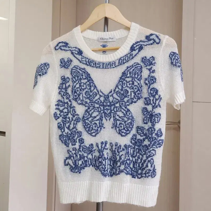 [BUNJANG] Dior Inspired Butterfly Pattern Knit Sweater / 디올 감성 제대로 담긴 니트