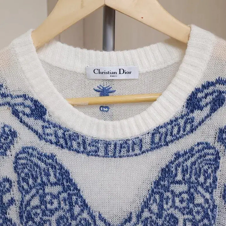[BUNJANG] Dior Inspired Butterfly Pattern Knit Sweater / 디올 감성 제대로 담긴 니트