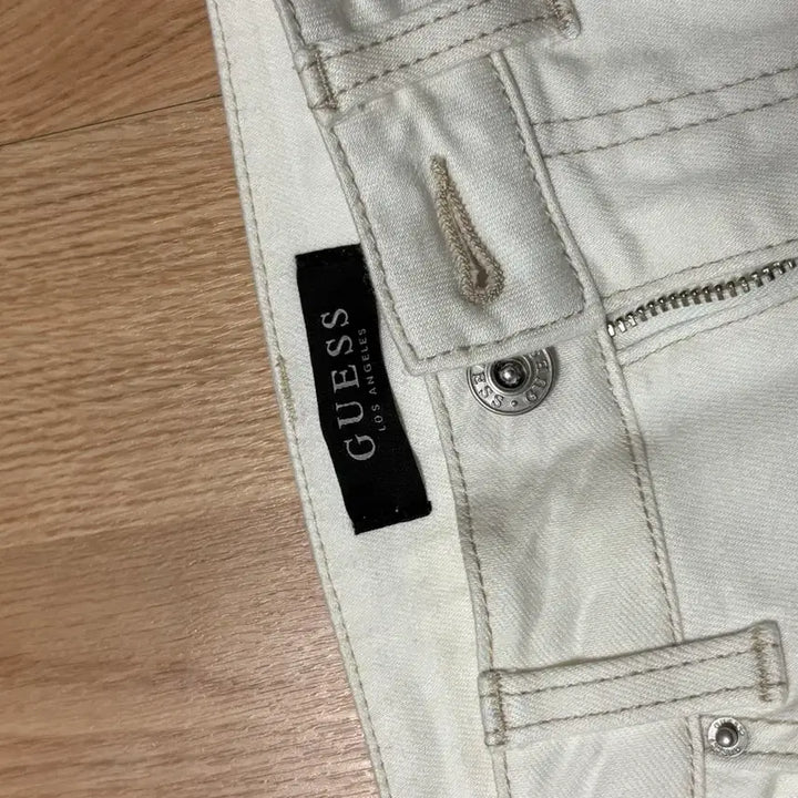 [BUNJANG] Guess Long Slim Bootcut Denim Jeans Ivory White / 게스 정품 롱 슬림 부츠컷 데님 청바지 아이보리 화이트