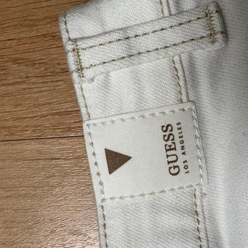 [BUNJANG] Guess Long Slim Bootcut Denim Jeans Ivory White / 게스 정품 롱 슬림 부츠컷 데님 청바지 아이보리 화이트