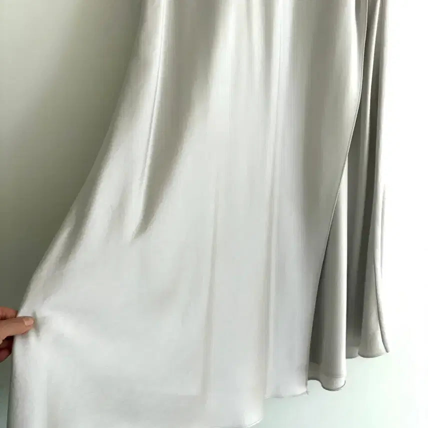 [BUNJANG] Queens Rabbit Satin Long Skirt / 퀸즈레빗 새틴 롱스커트