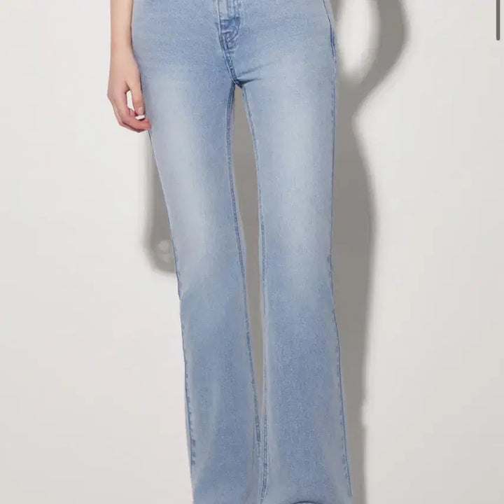 [SOLD OUT] 게스 정품 데님 청바지 부츠컷 라이트블루 연청