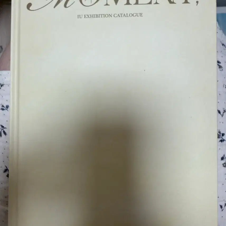 [BUNJANG] IU Moment Photobook Exhibition Set / 아이유 전시회 순간 포토북(+유애나6기 굿즈포함)