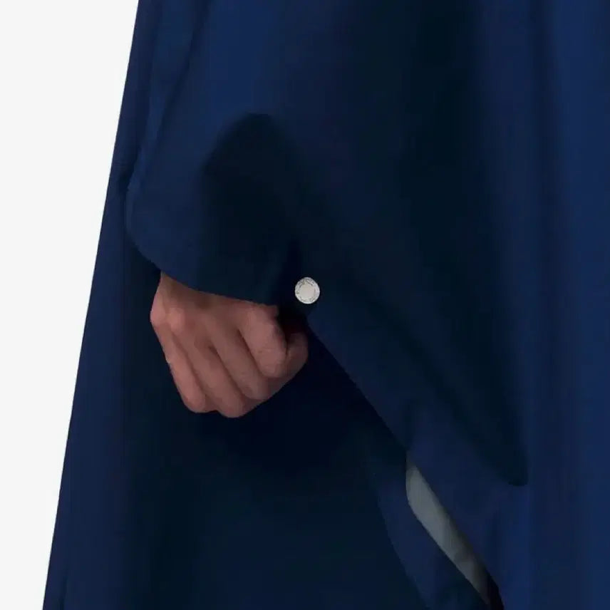 [BUNJANG] Puma x Maison Kitsune Waterproof Poncho - Blue / 푸마X메종키츠네 워터 프루프 판초-블루