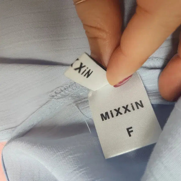 [BUNJANG] Mixn Frill Blouse / 믹스인 프릴 블라우스