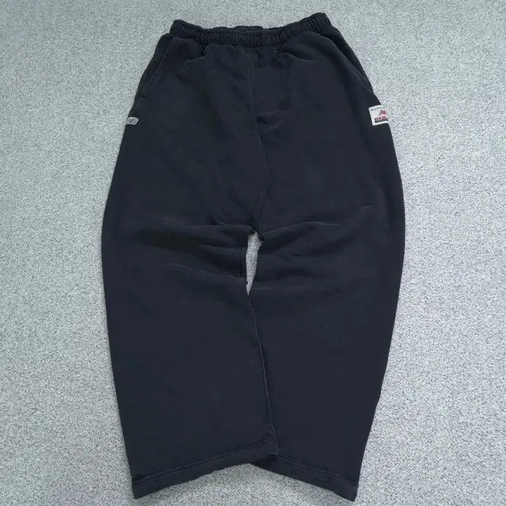 [BUNJANG] New Balance XL Sweatpants / XL 뉴발란스 바지 | C