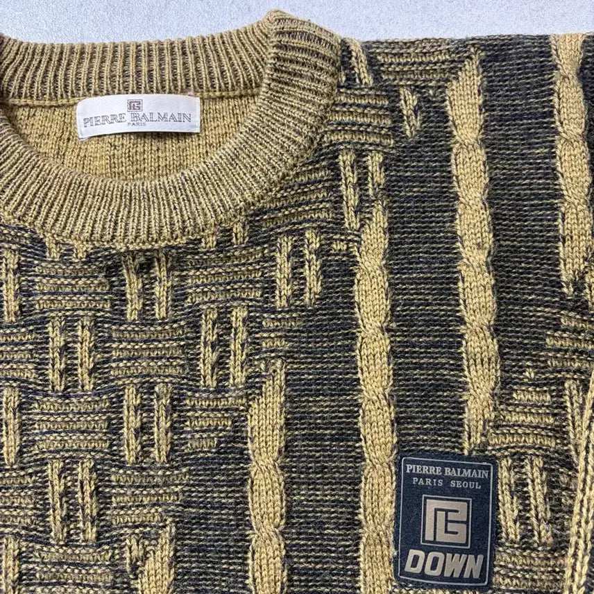 [BUNJANG] Balmain Seoul Knit Top / 발망 서울니트 100