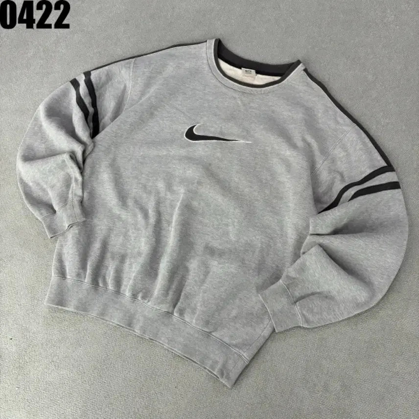 [SOLD OUT] 나이키 빅스우시 라인 그레이 올드스쿨 맨투맨 105
