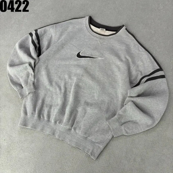 [SOLD OUT] 나이키 빅스우시 라인 그레이 올드스쿨 맨투맨 105