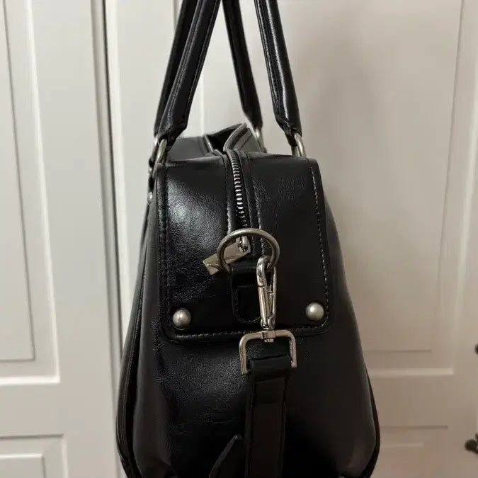 [BUNJANG] Sunburn Project Faux Leather M.O.S Bag - Black / 썬번프로젝트 Faux Leather M.O.S Bag, BLACK