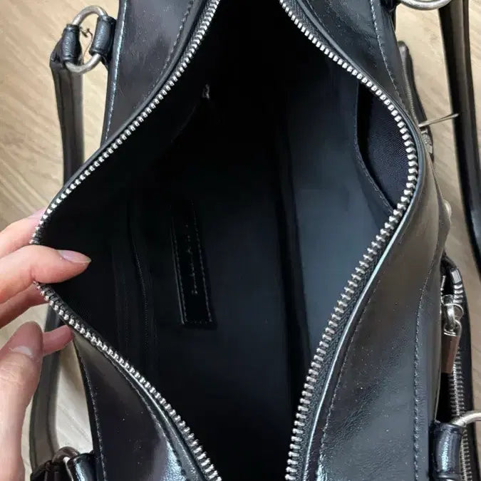 [BUNJANG] Sunburn Project Faux Leather M.O.S Bag - Black / 썬번프로젝트 Faux Leather M.O.S Bag, BLACK