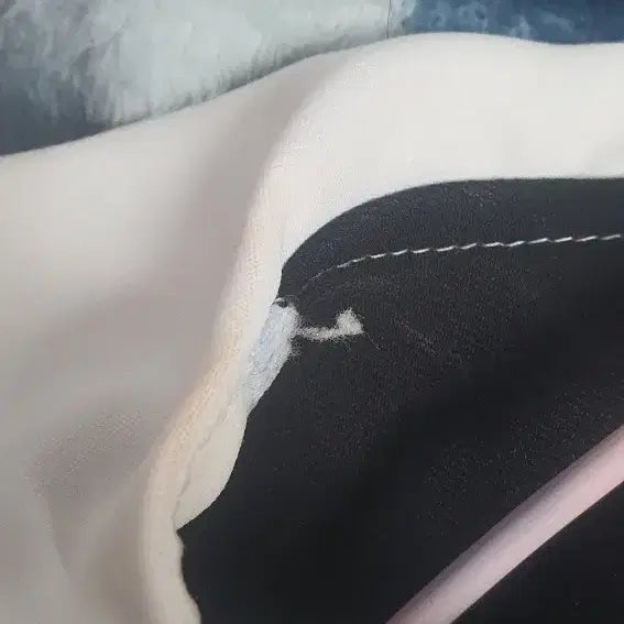 [BUNJANG] Jirai Kei Dark Blue Blouse / 지뢰계 중브 블라우스