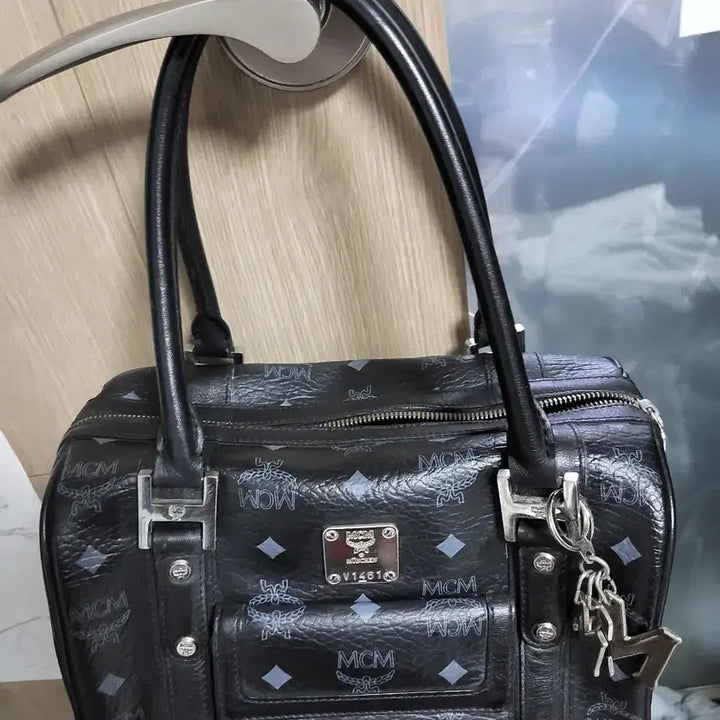 [BUNJANG] MCM 블랙 보스턴백 가방 성주택 없어요 / MCM 블랙 보스턴백 가방 성주택 없어요
