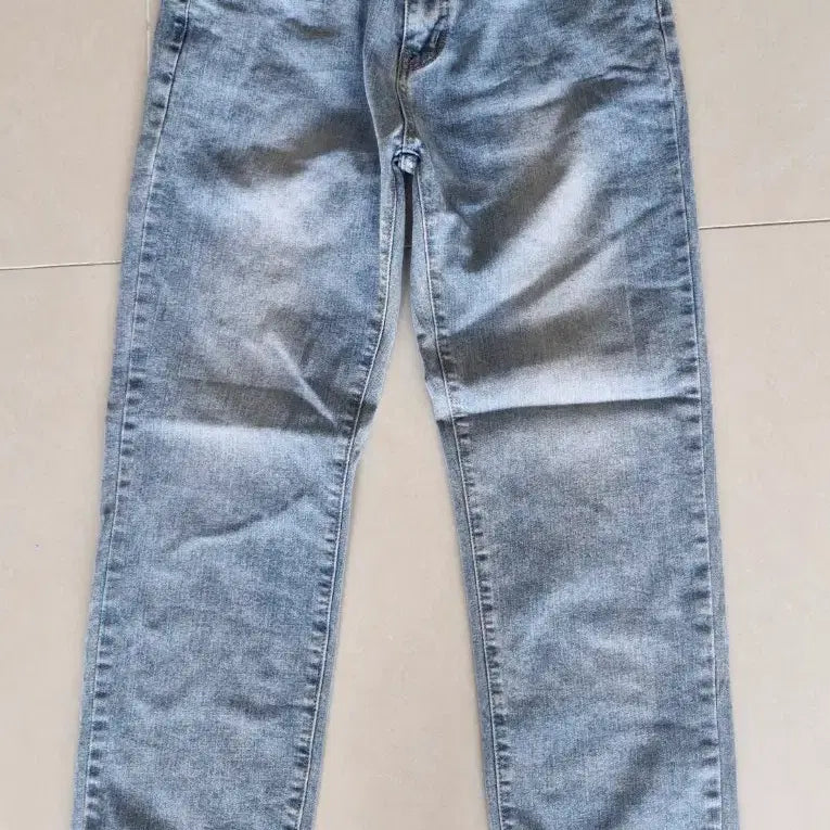 [BUNJANG] Diva Jeans (Unisex) - Light Wash Jeans / 디바 청바지  M  (남여 공용)