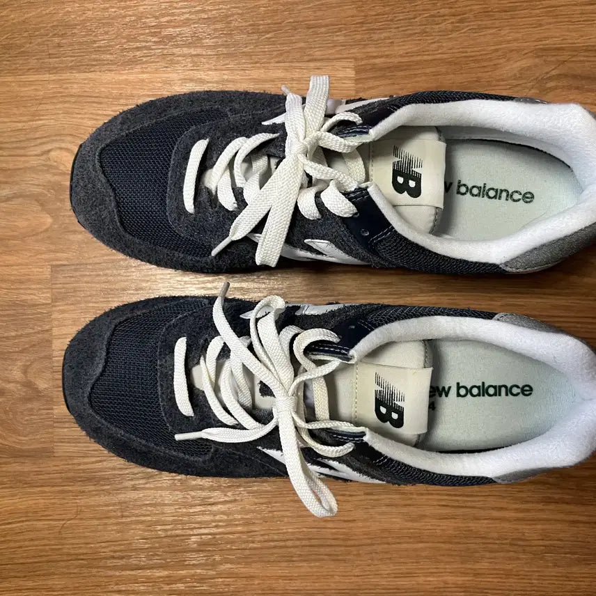 [SOLD OUT] 뉴발란스 574 헤리티지 네이비 290