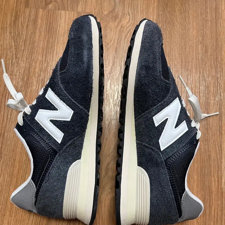 [SOLD OUT] 뉴발란스 574 헤리티지 네이비 290