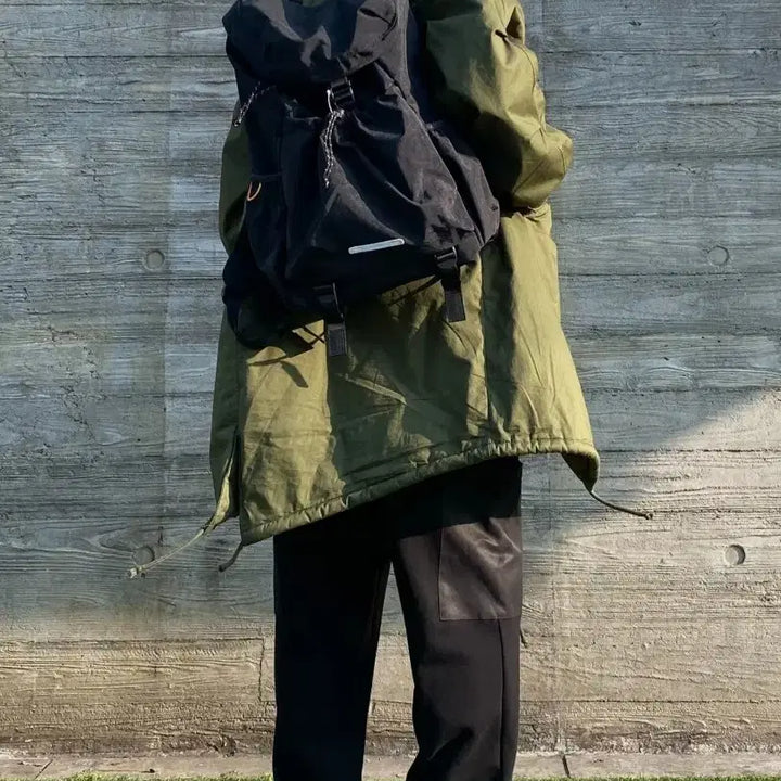 [BUNJANG] Rowrow 976 ep.2 Black String Rucksack Backpack / (새상품)로우로우 스트링 럭색 백팩 976 ep.2 Black