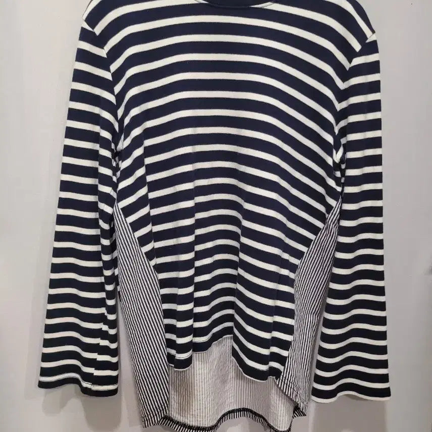 [BUNJANG] BONYIXPAX Striped Long Sleeve T-Shirt / 보닉스팍스 티셔츠