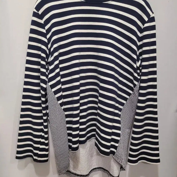 [BUNJANG] BONYIXPAX Striped Long Sleeve T-Shirt / 보닉스팍스 티셔츠