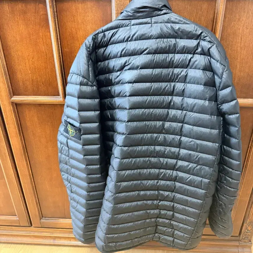 [SOLD OUT] 스톤아일랜드 블랙 경량패딩 점퍼 XL