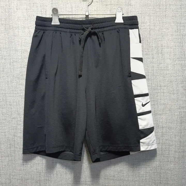 [BUNJANG] Nike Swoosh Dri-FIT Starting Basketball Shorts XL / 나이키 스우시 드라이핏 스타팅 농구 쇼츠 XL