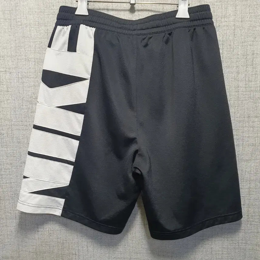 [BUNJANG] Nike Swoosh Dri-FIT Starting Basketball Shorts XL / 나이키 스우시 드라이핏 스타팅 농구 쇼츠 XL