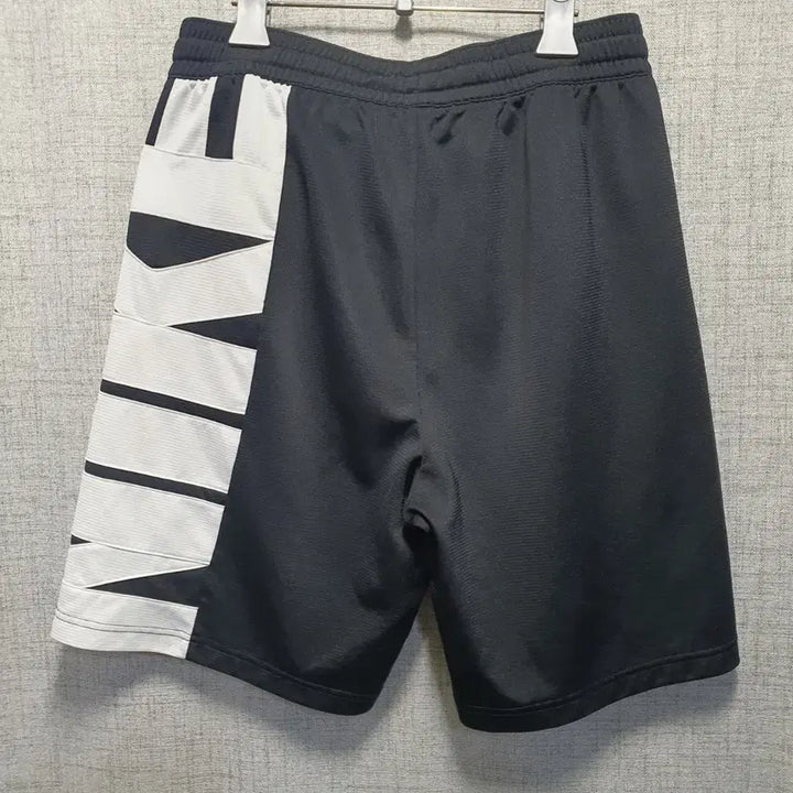 [BUNJANG] Nike Swoosh Dri-FIT Starting Basketball Shorts XL / 나이키 스우시 드라이핏 스타팅 농구 쇼츠 XL