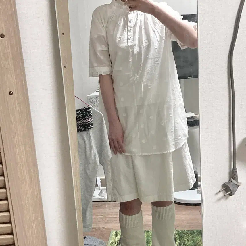 [BUNJANG] 빈티지 엔젤코어 모리걸 너드 코이세이오 화이트 프릴 도트 반팔 블라우스 / 빈티지 엔젤코어 모리걸 너드 코이세이오 화이트 프릴 도트 반팔 블라우스