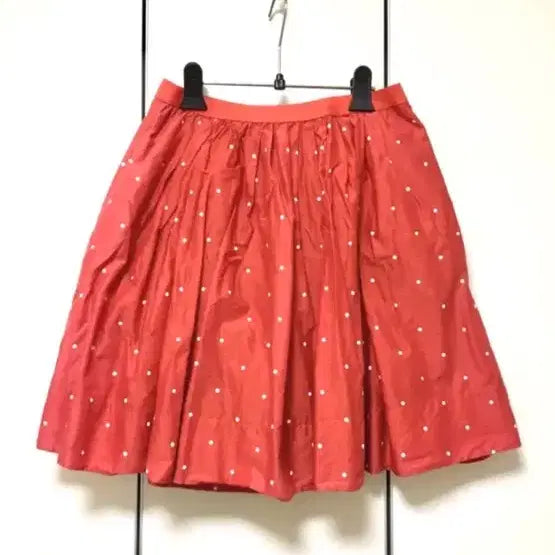 [BUNJANG] Uniqlo Red Dot Flare Midi Skirt Size M / 유니클로 도트 플레어 스커트 레드 M (55-66)
