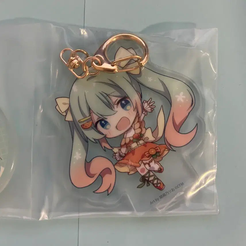 [BUNJANG] Hatsune Miku &amp; Megurine Luka Acrylic Keyring Set / 하츠네 미쿠 &amp; 메구리네 루카 :: 아크릴 키링 :: 2개세트