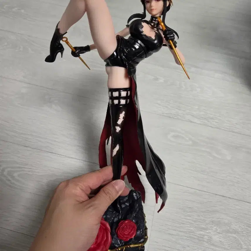[BUNJANG] Spy x Family Yor Forger Figure / 스파이패밀리 요르 피규어 팝니다