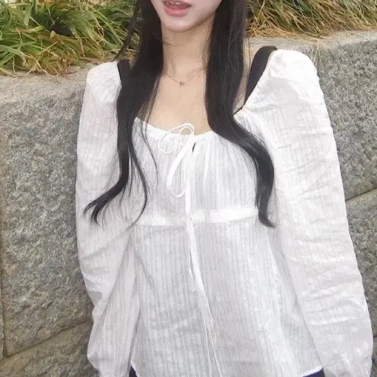 [BUNJANG] Lovely Shirring Ribbon Blouse (Ivory) / (새상품) 청순 러블리 셔링 리본 블라우스 (아이보리)