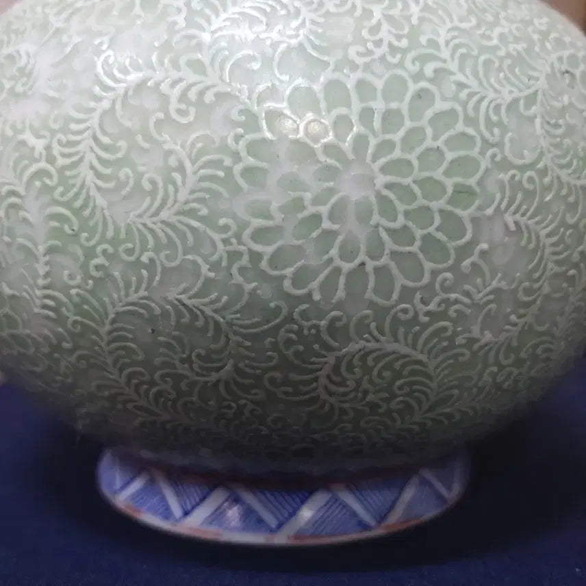 [BUNJANG] Qing Dynasty Qianlong Period Porcelain Mountain-Shaped Bottle / 청.건륭제기물/분채범랑.산두병.