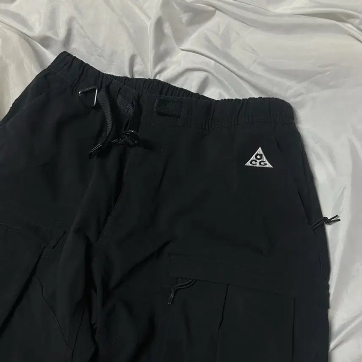 [SOLD OUT] 나이키 acg 스미스 서밋 카고 팬츠 블랙 앤트러사이트