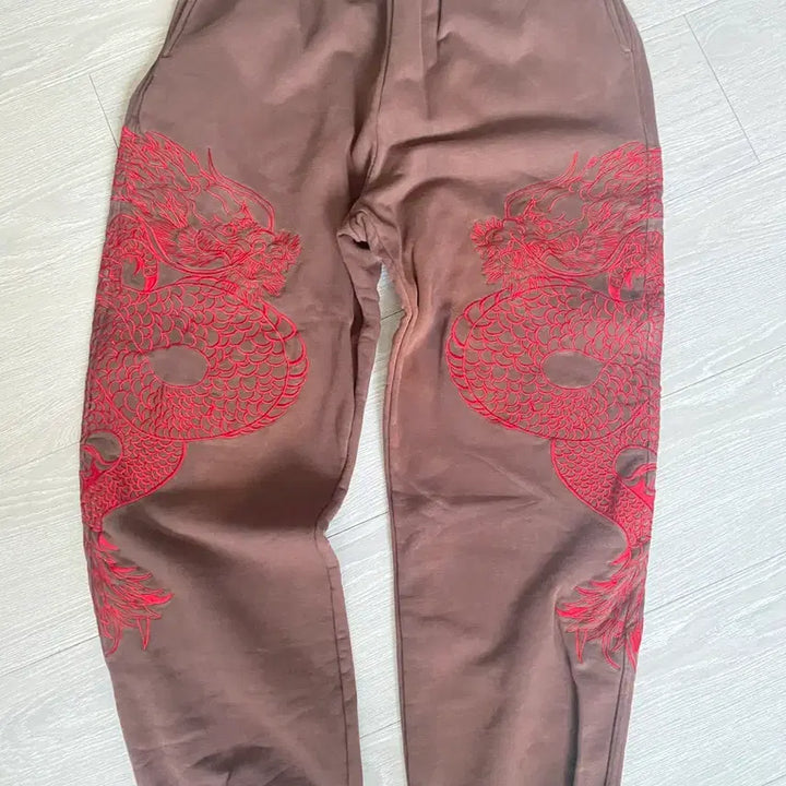 [BUNJANG] THUG CLUB Dragon Pants / 떠그클럽 용바지