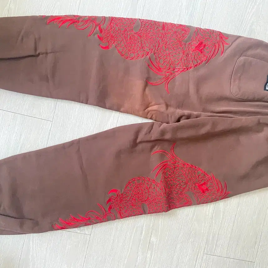 [BUNJANG] THUG CLUB Dragon Pants / 떠그클럽 용바지