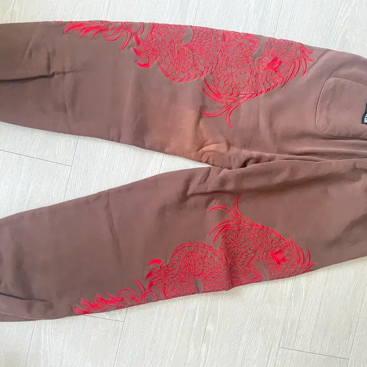 [BUNJANG] THUG CLUB Dragon Pants / 떠그클럽 용바지