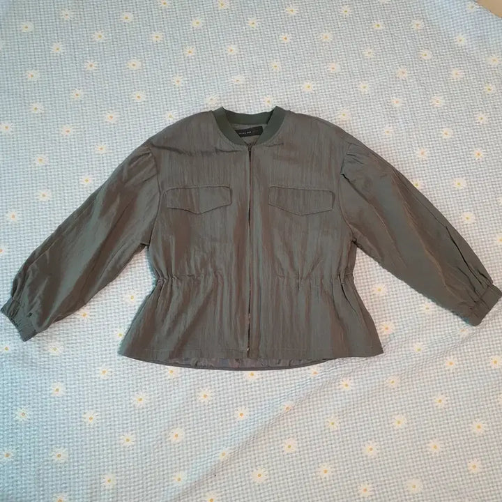 [BUNJANG] Olive Des Olive Rayon Pocket Short Jacket / 올리브데올리브 레이온 포켓 숏 자켓  Free