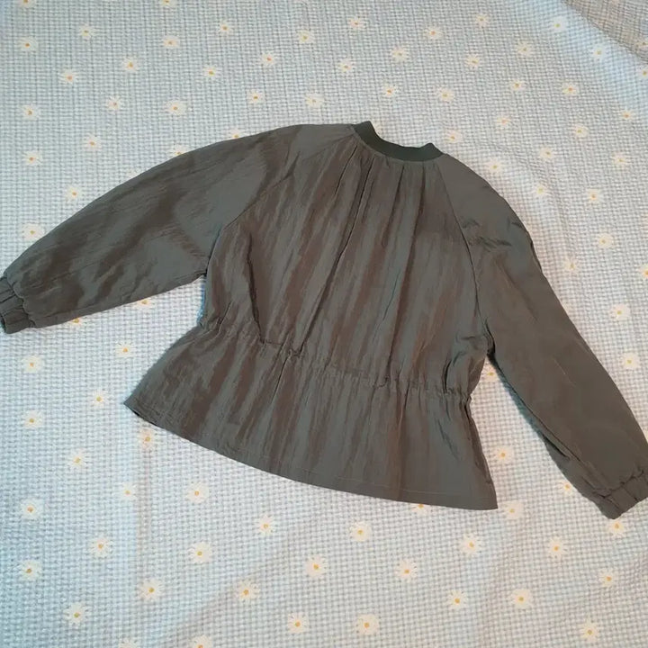 [BUNJANG] Olive Des Olive Rayon Pocket Short Jacket / 올리브데올리브 레이온 포켓 숏 자켓  Free